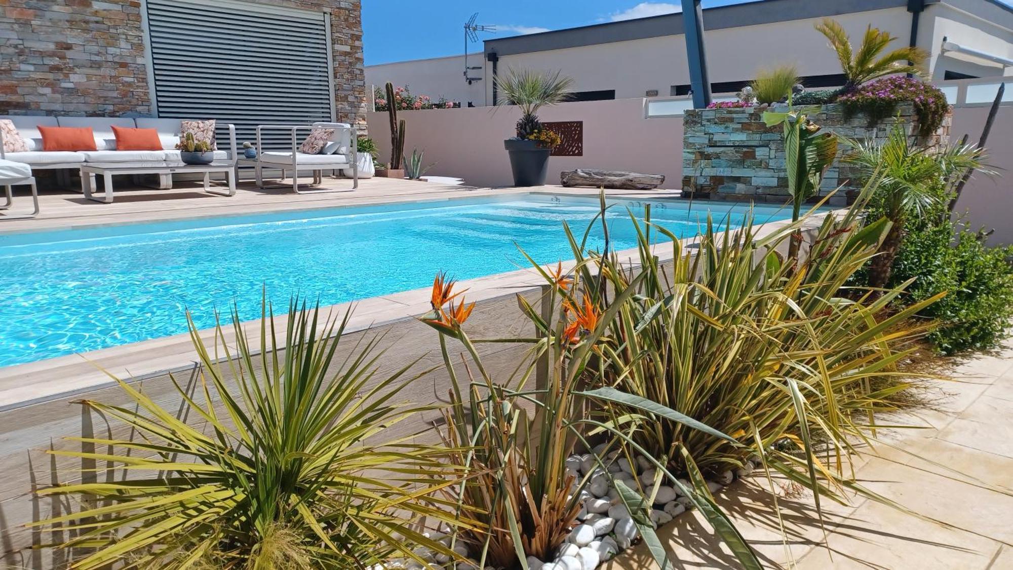 Bed and Breakfast Rue Du Bac Villeneuve-de-la-Raho Exterior foto